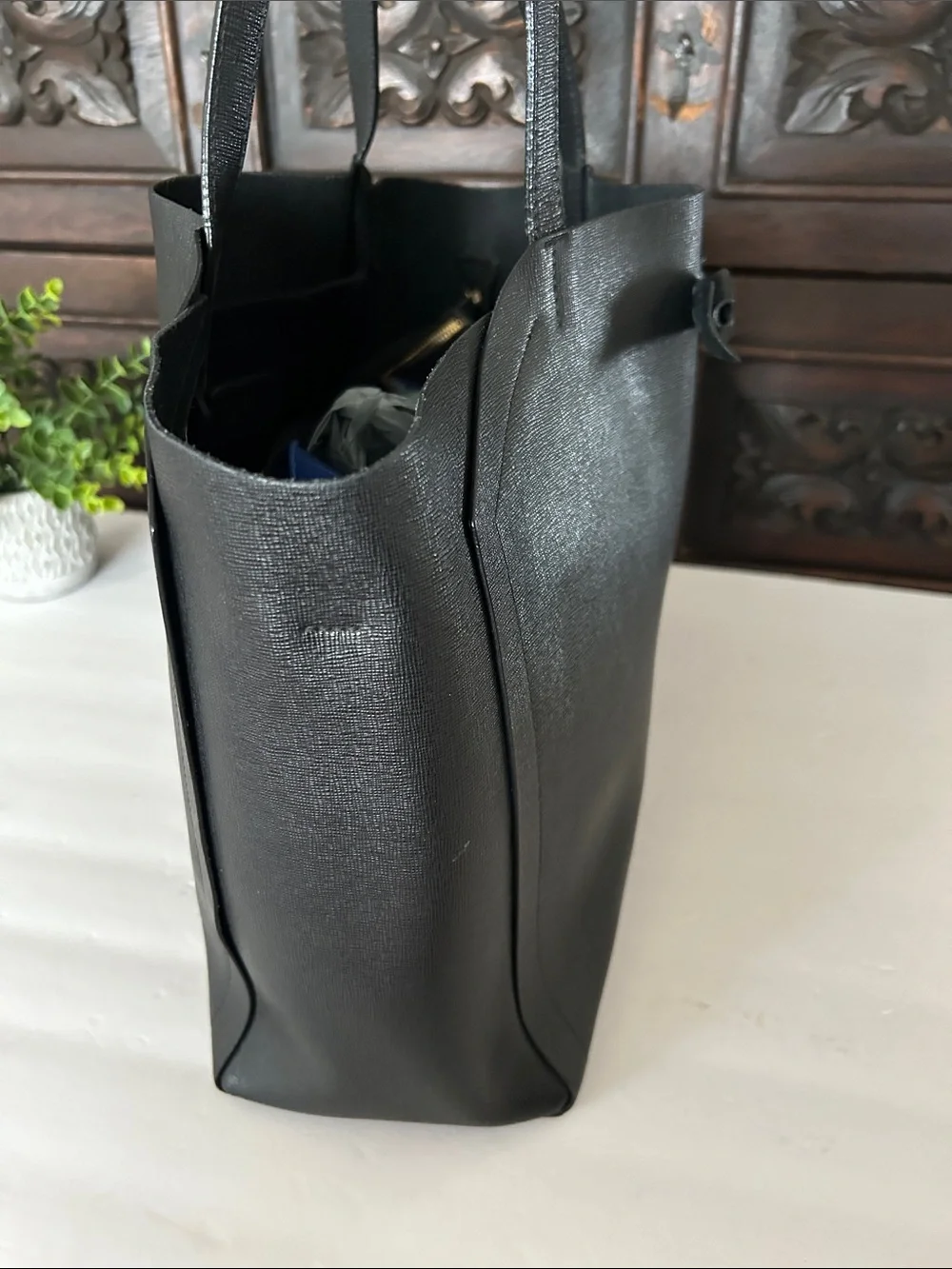 Furla Black Leather Tote with Subtle Logo